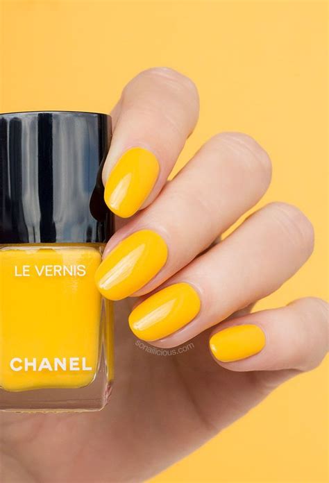 chanel yellow nail polish